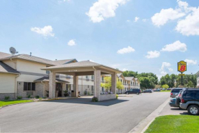 Отель Super 8 by Wyndham Brookings  Брукингс